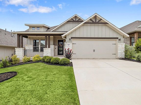 2nd image of 1104 River Vista Rd