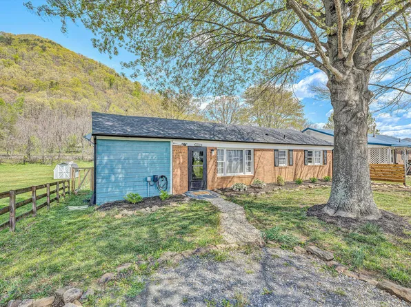 1126 Anderson St, Glasgow, VA 24555