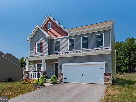 2nd image of 16 Cypress Point Ct