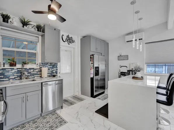 5317 NE 19th Terrace, Pompano Beach, FL 33064