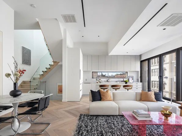 84 Meserole Avenue image 1 of 15