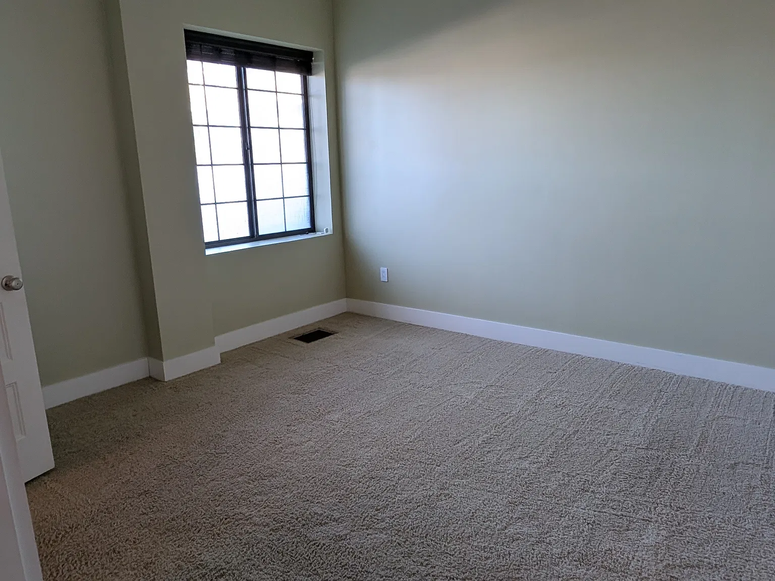 825 N Delaware St — Photo 4
