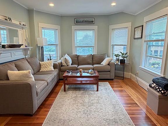 4th image of 9 Acton St