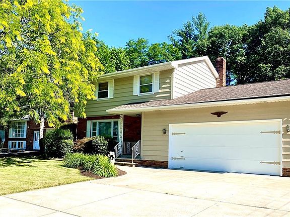 2nd image of 120 Santin Cir