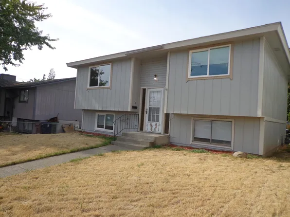3933 N Crestline St, Spokane, WA 99207