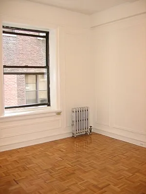 Rented by City Connections Realty | media 32