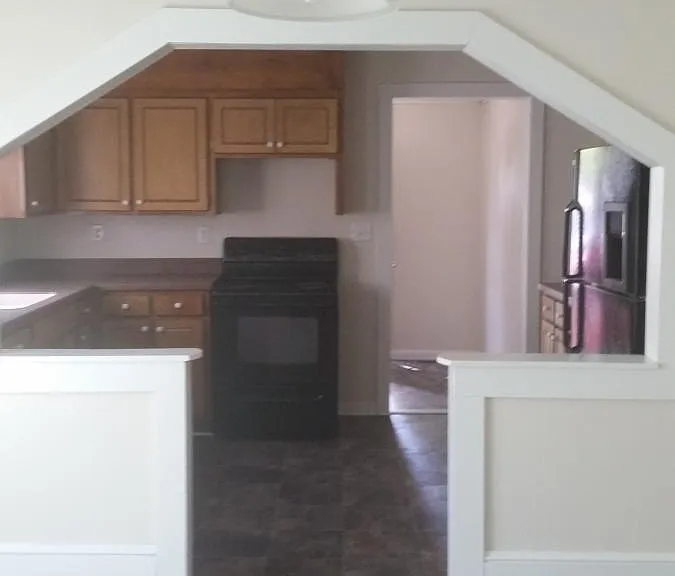 374 Missouri St — Photo 4