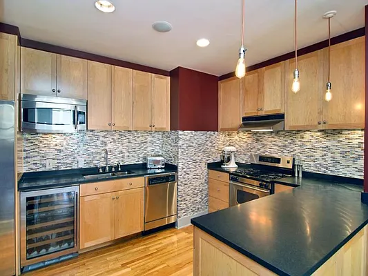 Sold by Sotheby's International Realty | media 21