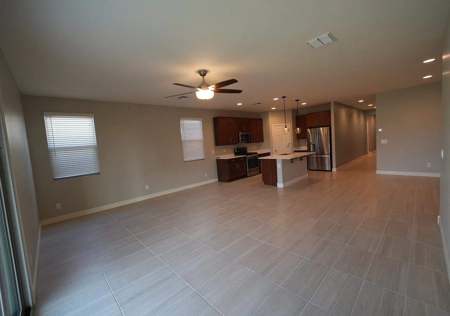 3 bed, 1660 sqft, $2,300 — Photo 2