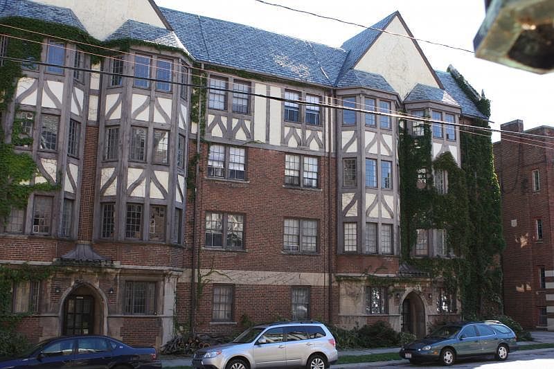 1st image of 12065 Edgewater Dr APT 25