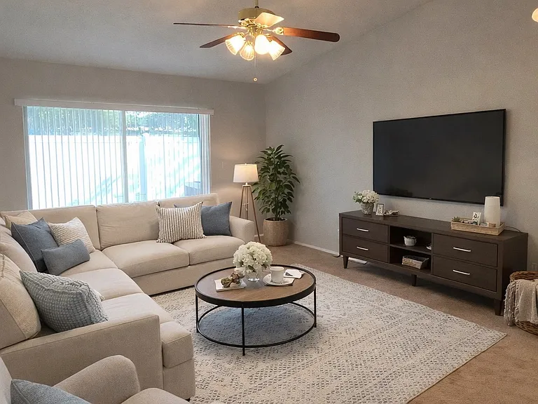 1616 Tropical Ct — Photo 2