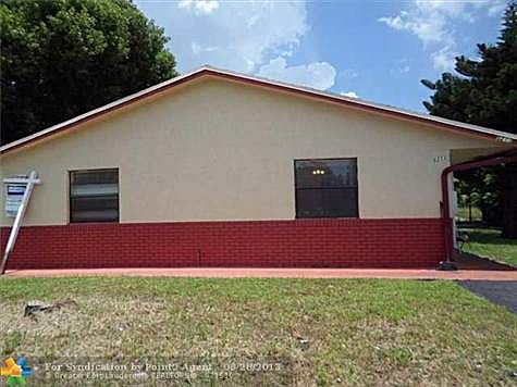 2nd image of 5211 NW 17th Ct APT 2
