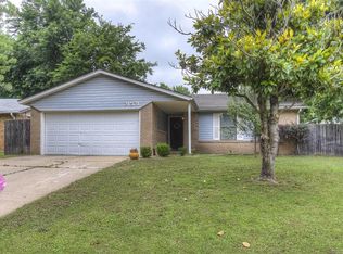 21521 E 32nd St S, Broken Arrow, OK 74014
