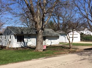 320 Sycamore Rd, Medway, OH 45341