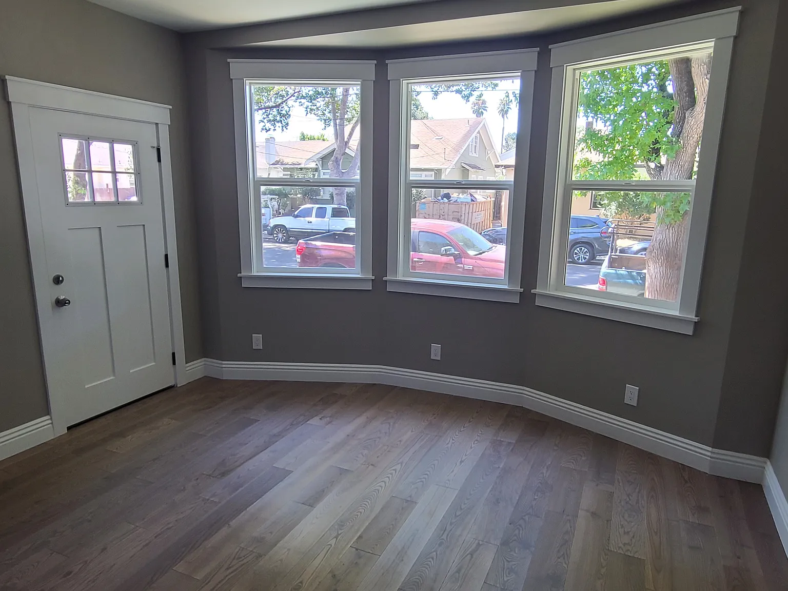 1 bed, $3,000 — Photo 2