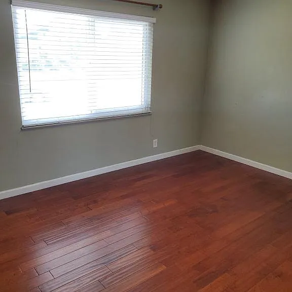 213 W Norwich Dr — Photo 3