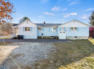 2 Bonney St, Freeport, ME 04032