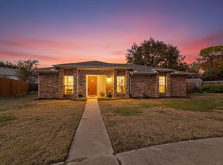 594 King Cir, Lewisville, TX 75067