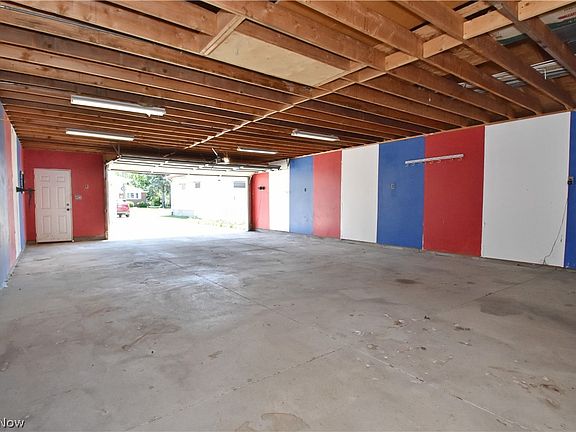 5th image of 6208 Sylvia Dr