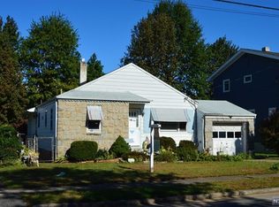 273 Adriana St, Saddle Brook, NJ 07663