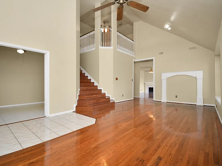 4123 Valedon Ln — Photo 8