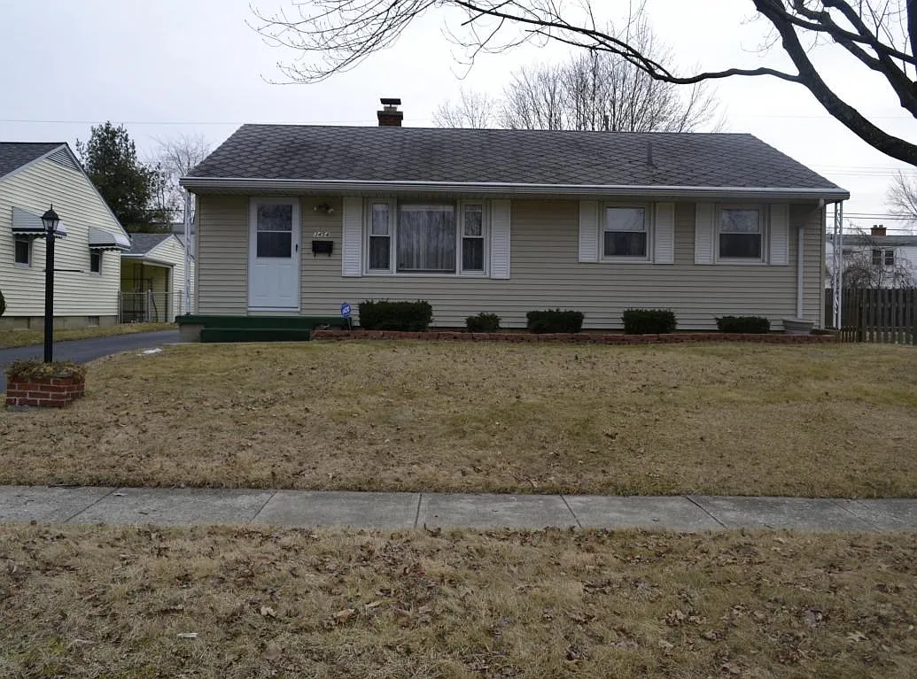 3454 Kenlawn St photo 1