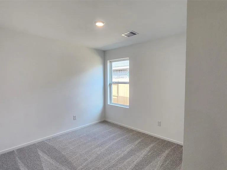 26850 Cascade Sunrise St — Photo 33