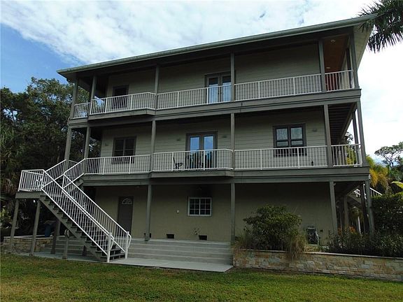 4th image of 46 Shoreland Dr