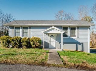 819 Columbus Cir, Madisonville, KY 42431