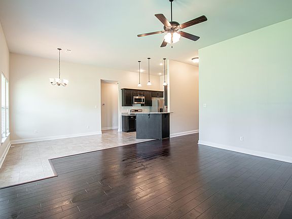 4th image of 489 Palm Breeze Dr