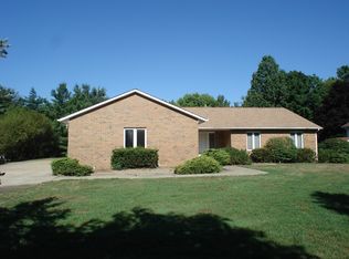 480 Miner Rd, Highland Heights, OH 44143