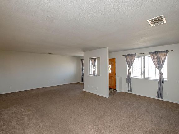 3rd image of 11421 Chapparal Ave