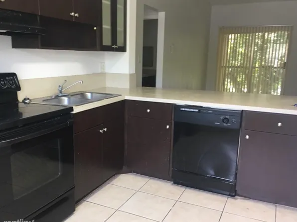 2218 SW 81st Ave, Hollywood, FL 33025