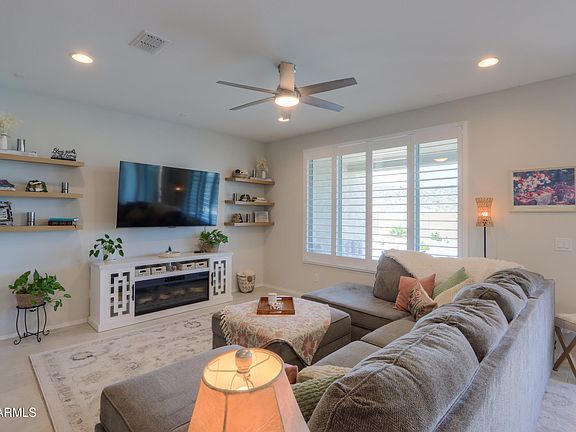 4th image of 7902 W MEADOWLARK Way