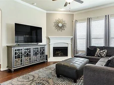 1816 Woodlawn Trl — Photo 9