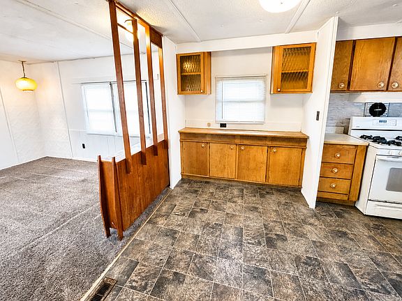 2nd image of 130 E Flint Hills Blvd #19