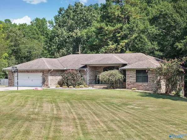 622 Butler Ave, Boaz, AL 35957