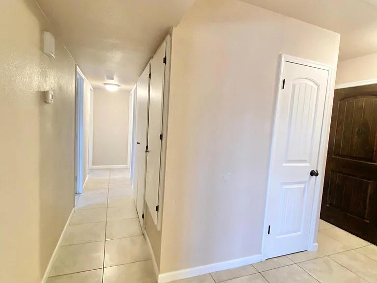 1784 S Meadowbrook Ave — Photo 9