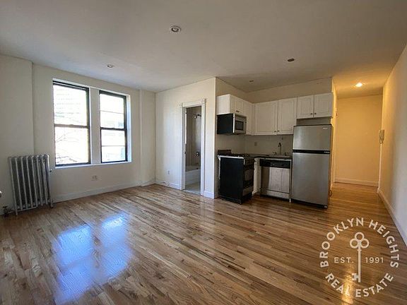 2nd image of 568 Pacific St APT 2A