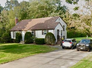 393 Hancock St, Abington, MA 02351