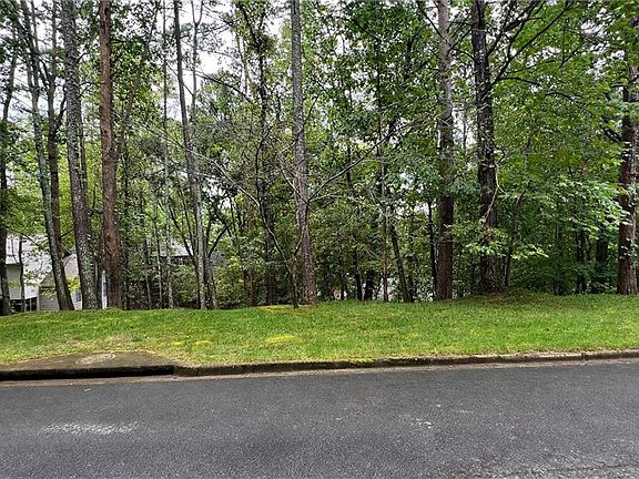 2nd image of 360 Spyglass Bluff Dr #36