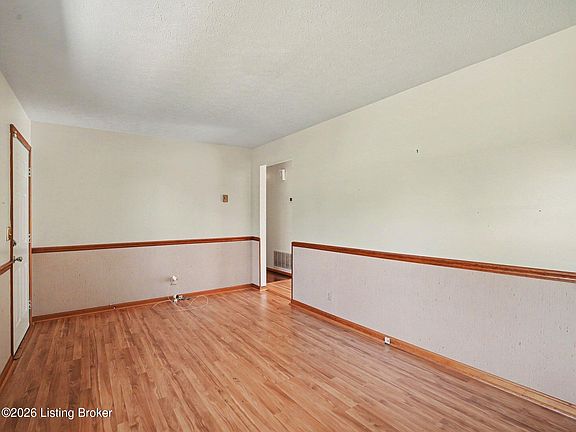 5th image of 133 Scenic Dr