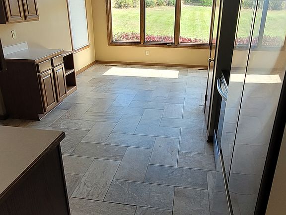 5th image of 6376 Crystal Valley Dr