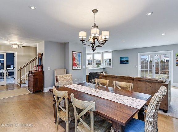 4th image of 3560 Londonderry Ct