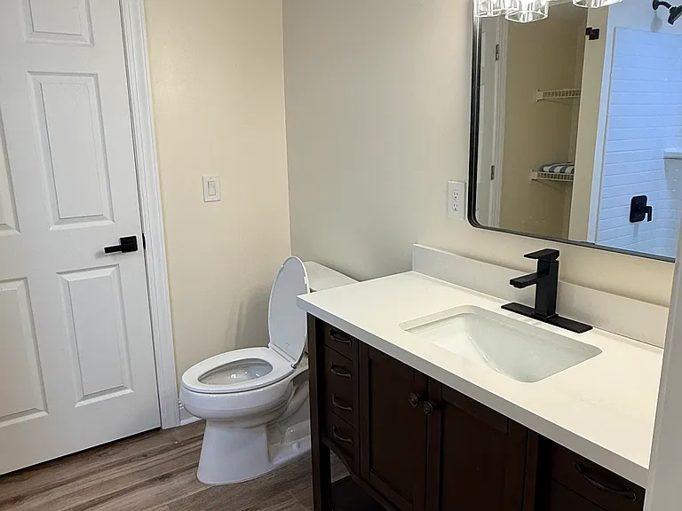 2635 Michigan Ave — Photo 21