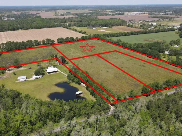 523 NE 7th St #1, Summerdale, AL 36580