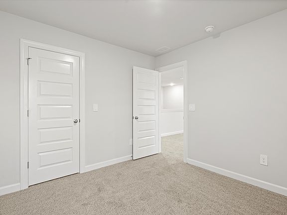 Welcome to the Dakota floorplan at The Farm at Wells Creek - Signature Collection.