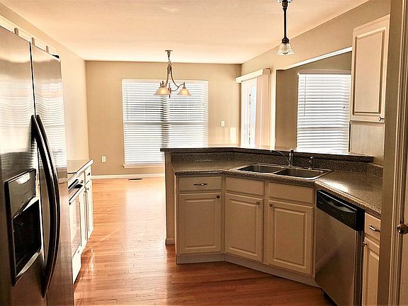 4th image of 6820 Laurel Springs Ct