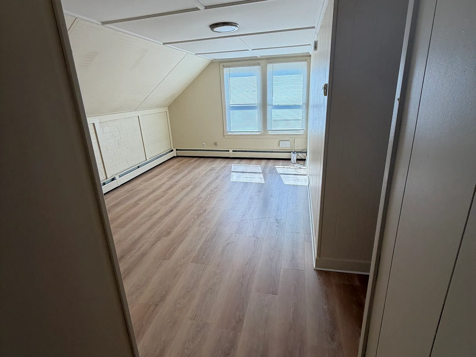 3 bed, 1200 sqft, $1,600 — Photo 4
