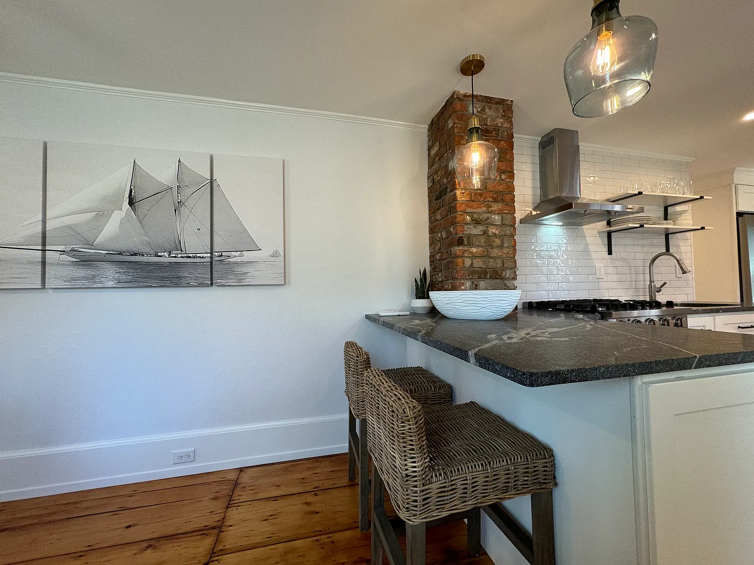 248 E Main St — Photo 3